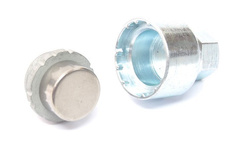 zestaw nakrętek zabezpieczających do kół aluminiowych Ford 1751660 ®
