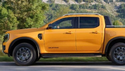 dywaniki podłogi gumowe Ford Ranger 2022➝ manual ®  2587159