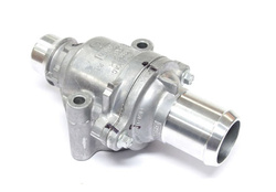 obudowa termostatu + termostat Mustang 5.0 V8 2015➝   5247714